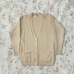 JH Collectibles Vintage 80s Wool Angora Cable Knit Cream Sweater